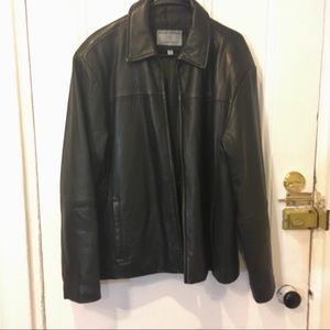 Dark brown leather jacket (men’s)
